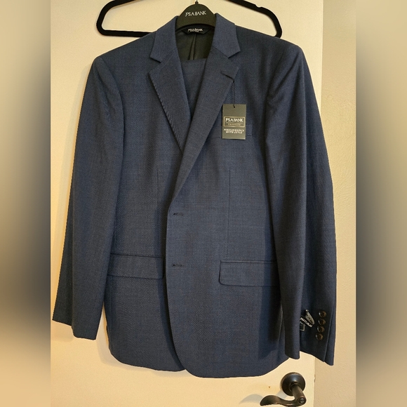 NWT Jos. A. Bank navy blue mens suit - Picture 1 of 4